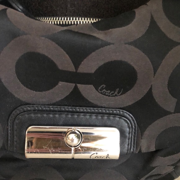Coach purse - Authentic - Picture 3 of 12